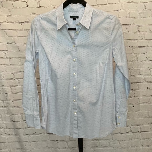 Ann Taylor Polka Dot Button Down Shirt Size 4 - Picture 1 of 4